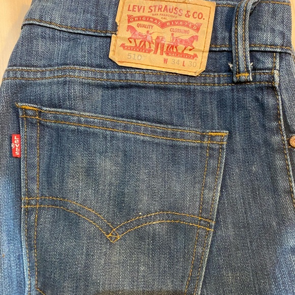 Levi’s jeans for you! Like new and ready to rock I’m 2024. - Picture 5 of 5